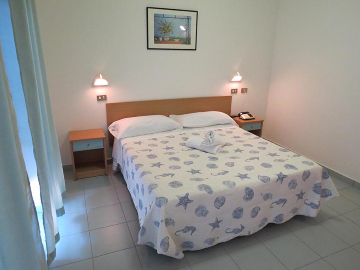 Hotel Gemini Rimini Kültér fotó