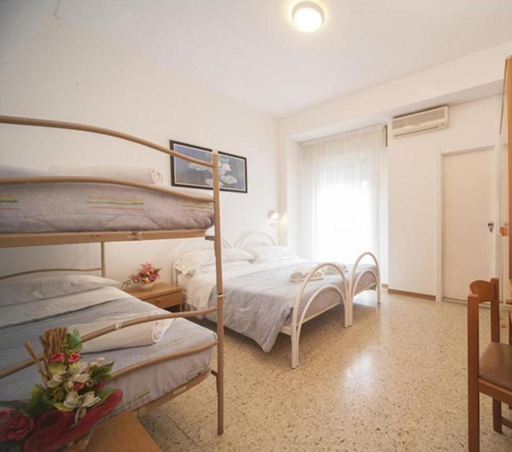 Hotel Gemini Rimini Kültér fotó
