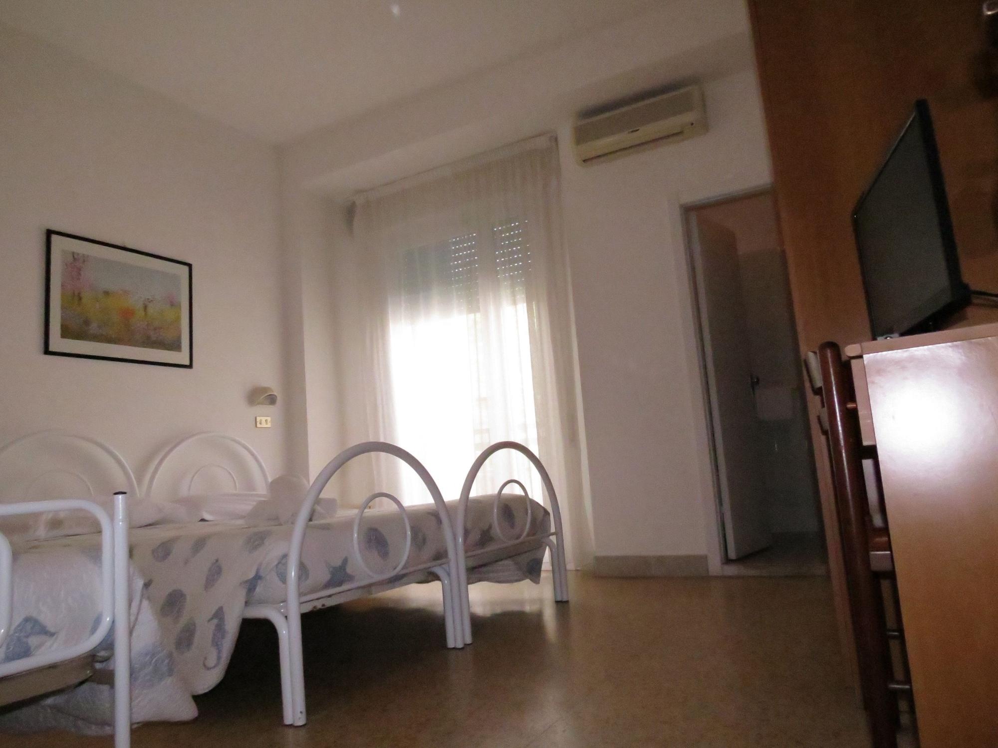 Hotel Gemini Rimini Kültér fotó