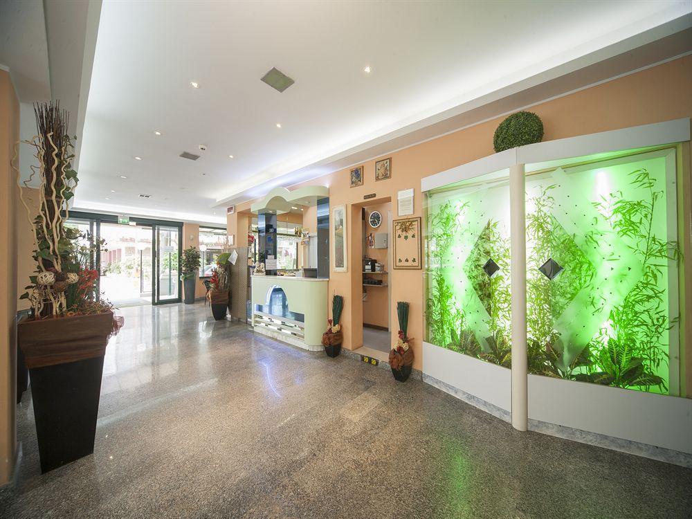 Hotel Gemini Rimini Kültér fotó