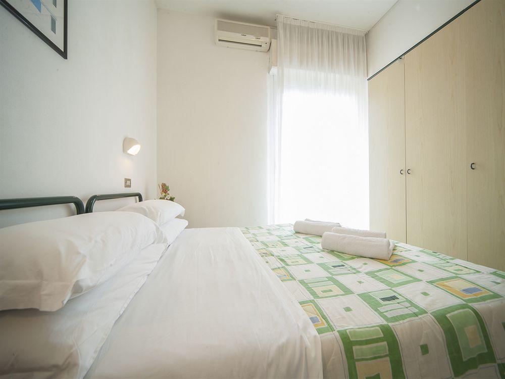 Hotel Gemini Rimini Kültér fotó