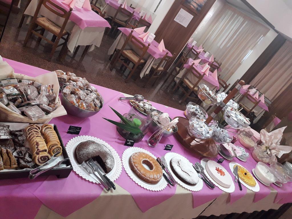 Hotel Gemini Rimini Kültér fotó